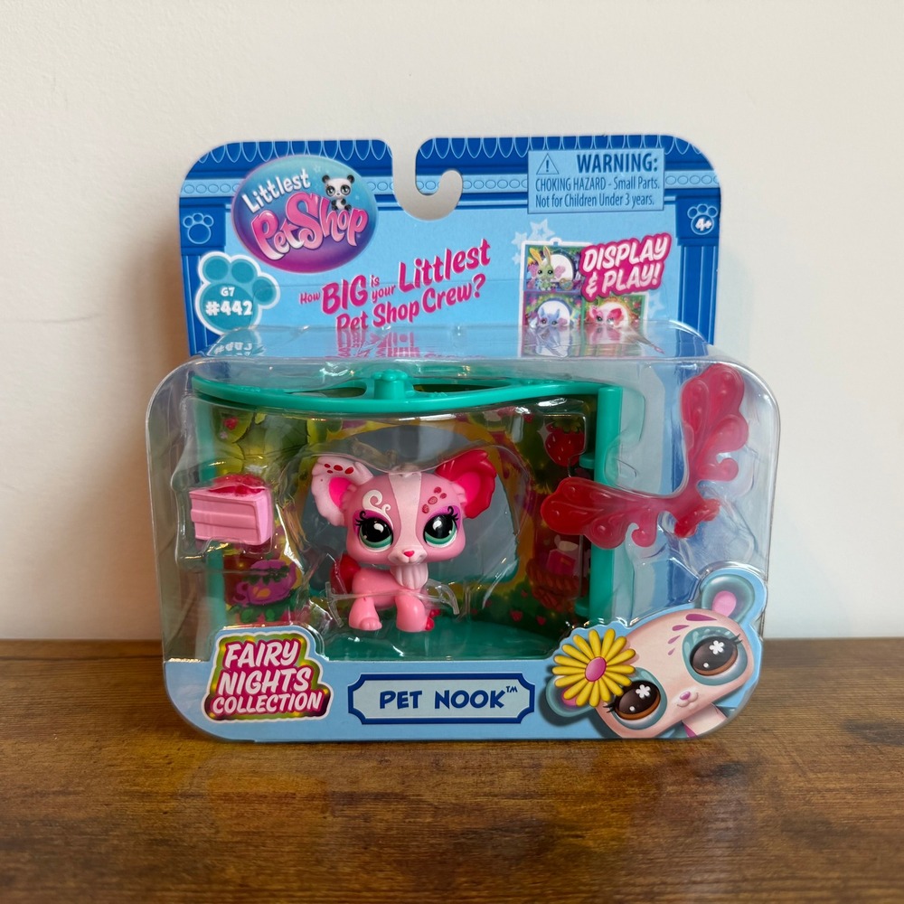 Littlest Pet Shop LPS NIB New 442 Chihuahua Dog Nook Twinkle Hollow Fairy Nights